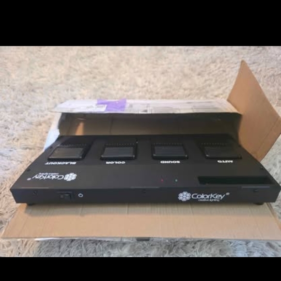 ColorKey Wireless Footswitch Controller - Picture 3 of 6